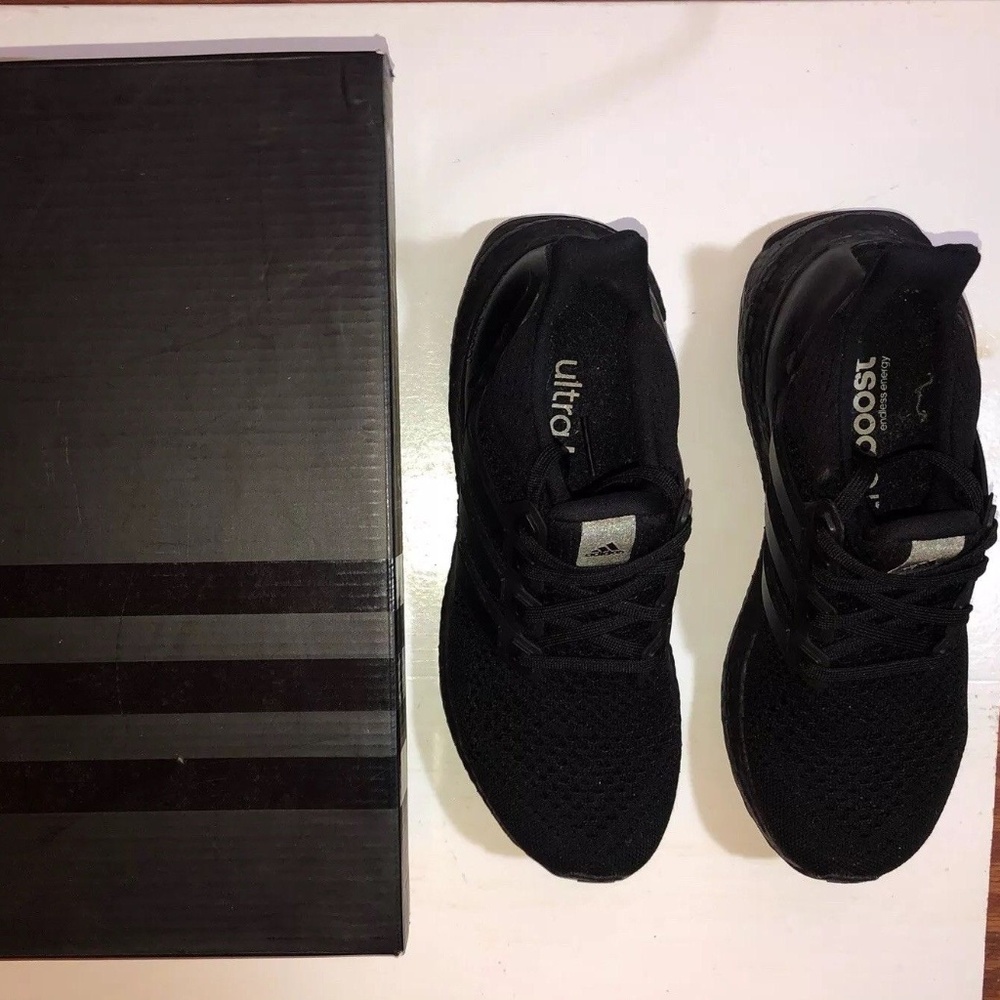 adidas Triple Black UltraBoost LTD size 6